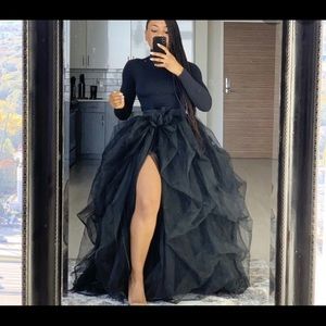 WORE ONCE- cleaned then stored. OYEMWEN TULLE SKIRT MED-LARGE Elastic waist band